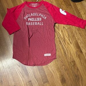 Mitchell & Ness Red Raglan Philadelphia Phillies Baseball Tee NWT